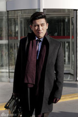 组图：《抹布女也有春天》曝角色剧照 呆萌耍帅