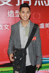 组图：万绮雯无惧绯闻王李思捷 怕自己会长胖