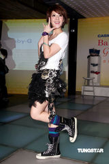 幻灯组图：郭静演绎百变造型 分享不败穿搭手则