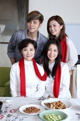 组图：罗志祥《惜命命》MV亲密牵手阿Sa(蔡卓妍)