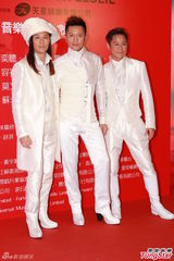 张国荣纪念演唱会 张敬轩雌雄同体梁朝伟深情