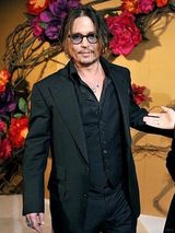 幻灯：莉顿-梅斯特搞变妆 众星出席蒂姆伯顿艺术展