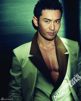 组图：黄晓明登杂志封面 卸下光环做匹夫