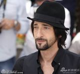 高清：开幕片《午夜巴黎》发布会 影帝阿德里安亮相