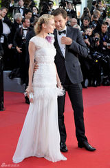 组图：黛安-克鲁格携男友亮相秀恩爱