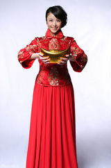 高清组图：杨若兮贺岁写真 身穿唐装显浓浓年味