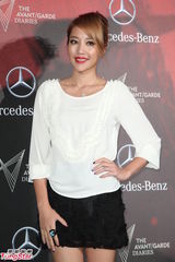 组图：张惠妹疑默认新恋情 否认喝知名饮品爆肥