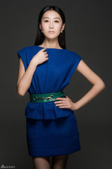 组图：钱璇时尚大片 优雅恬静吸尽目光