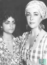 组图：盘点伊丽莎白-泰勒与儿女温馨合影