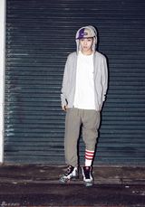 高清组图：EXO推后续曲《Growl》曝街拍写真