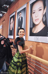 高清组图：章子怡盎然春装再现柏林