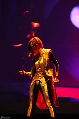 幻灯：周笔畅广州个唱举行 化身冷艳女王致敬王菲