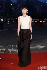 组图：亚洲电影大奖香港举行 群星亮相红毯