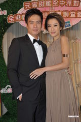 组图：谢婷婷安志杰甜蜜秀 对霆锋柏芝复合不表态