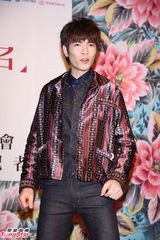 组图：萧敬腾回避感情问题 尴尬敷衍秀英文