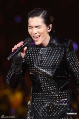 高清图：萧敬腾台北演唱会 再度挑战快歌舞曲