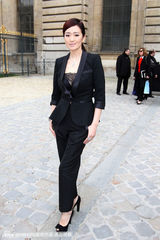 组图：巴黎2011秋冬时装周 巩俐范冰冰华丽亮相 