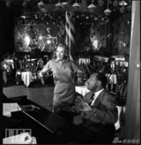 组图：梦露罕见训练照曝光 认真排练重现魅力