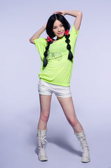 高清组图：“快乐女声”西安唱区10强写真出炉