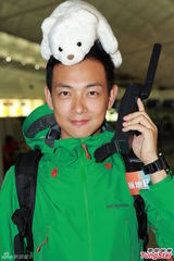 组图：黄德斌梁烈唯为《极地狂奔》将赴极地