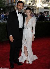 高清图：大都会朋克派对众星个性礼服狂野性感