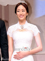 组图：韩国明星情侣刘志泰金孝珍婚礼新闻发布会