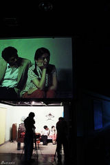 组图：王翀《雷雨2.0》现场高清剧照