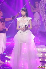 四大唱片歌手亮相TVB 连诗雅长裙飘飘欲仙