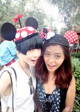 组图：高晓松全家美国度假 娇妻爱女比基尼出镜