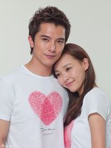 组图：邱泽唐嫣不避绯闻拍情侣大片