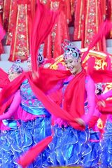 高清组图：双拥晚会 大合唱《迎春序曲》