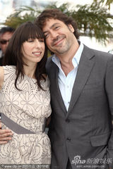 幻灯：哈维尔-巴登宣传《美错》 有望角逐金棕榈