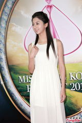 组图：港姐选拔二轮佳丽彩妆亮相变白富美