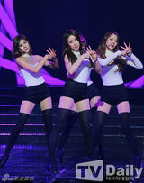 组图：昭宥郑基高MCD夺冠 宣美回归再跳光脚舞