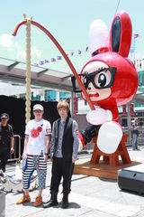 组图：五月天阿信携手不二良 称自创品牌有得赚