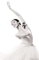 组图：平安女友朱洁静美图 温婉端庄