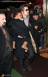 幻灯图集：茱莉皮特一家六口新年出行看音乐剧