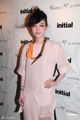 组图：范晓萱祝Makiyo再出发 透露暂无结婚计划