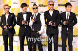 组图：BigBang与2NE1等出席YG与相机品牌签约仪式