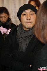 组图：张卫健赶赴台湾悼念杨登魁