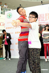 组图：吴君如间接承认怀孕 不惧与刘嘉玲竞争 