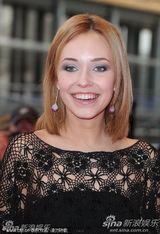 《纯洁星期六》首映 安东-沙金携斯维塔纳似情侣