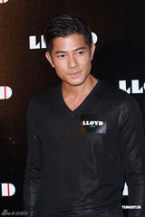 组图：郭富城等众星出席时尚活动 方大同现场献唱