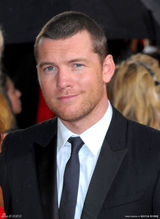 高清图：《阿凡达》主演山姆沃辛顿携红衣女伴亮相