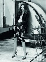 组图：米兰达登《Elle》中国版谈成功秘诀