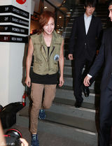 高清图：韩国演员张根硕参加某代言服装签名会