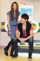 组图：昆凌默认同游泰国 公开大赞周杰伦