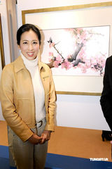 幻灯图：朱玲玲开摄影展 没听说儿子要与郭晶晶结婚