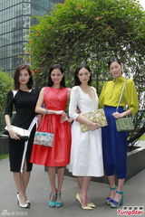 组图：Ana R只想蜜恋 Jocelyn开心与家人度圣诞