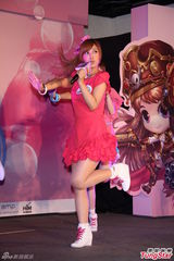 组图：台湾少女团体Popu Lady粉红现身代言游戏